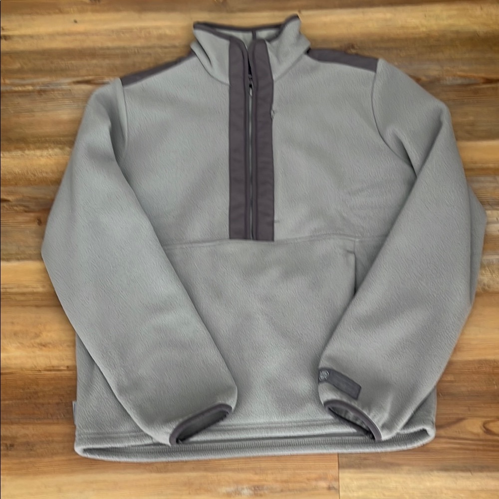 Under Armour Women’s Gray\Burgundy Quarter-Zip Fleece Pullover